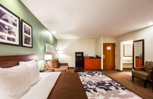 Edmond Hotel | Sleep Inn & Suites Edmond near University