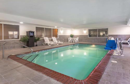 Lebanon Hotel | Sleep Inn & Suites Lebanon - Nashville Area