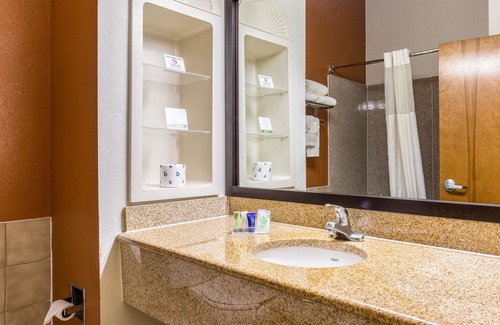 Stafford Hotel | Sleep Inn & Suites Stafford - Sugarland