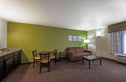 Tulsa Hotel | Sleep Inn & Suites Tulsa Central I-44
