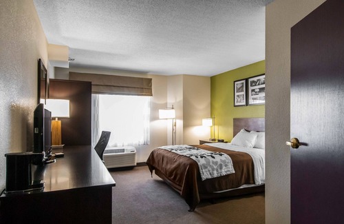 St. Charles Hotel | Sleep Inn & Suites