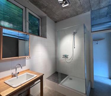 Saint-Laurent Apartment | Sleep You Soon - Loft & parking