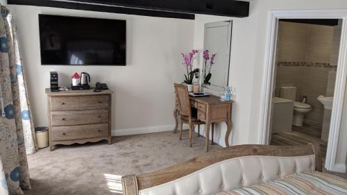 Dorchester Hotel | Sleeping Bear Notel