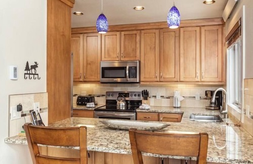 Teton Village Condo | Sleeping Indian W11: Teton Village- Beautiful Interior - Close to Chairlift