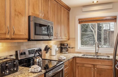 Teton Village Condo | Sleeping Indian W11: Teton Village- Beautiful Interior - Close to Chairlift