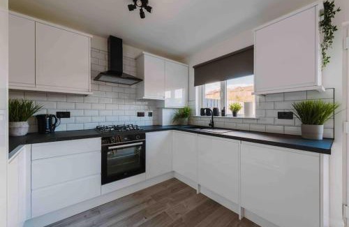 East End House | SleepLuxury ApartHOUSE