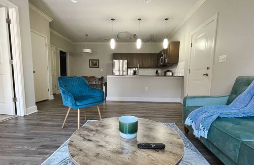 Rock Creek Apartment | Sleepover: Alluring 1BD/1BA + Gym - Little Rock