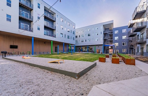 Downtown Omaha Apartment | Sleepover: Beautiful 1BD/1BA + Gym - Downtown Omaha