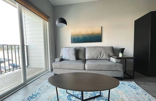 Downtown Omaha Apartment | Sleepover: Beautiful 1BD/1BA + Gym - Downtown Omaha