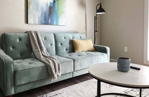 Ferndale Apartment | Sleepover: Blissful 1BD/1BA + Gym - Little Rock