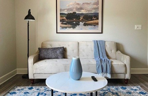 Ferndale Apartment | Sleepover: Tranquil 1BD/1BA + Gym - Little Rock