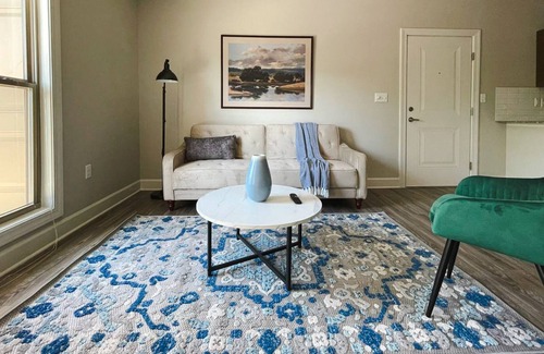 Ferndale Apartment | Sleepover: Tranquil 1BD/1BA + Gym - Little Rock