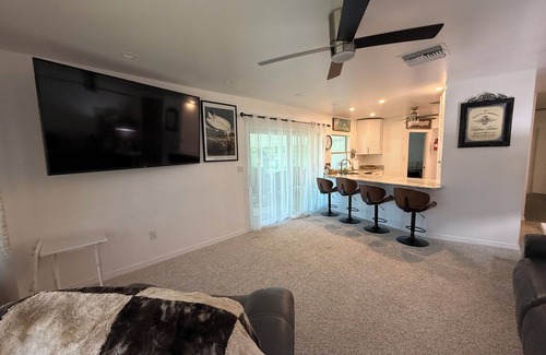 Tradewinds House | Sleeps 10 - Available Year Round - Huge Private Home