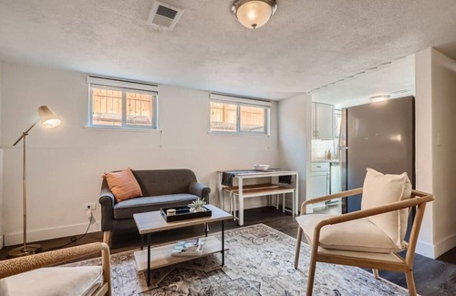 Berkley House | Sleeps 10 I Denver I Red Rocks I Tennyson I Pets