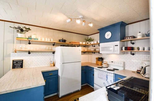 Albrightsville House | Sleeps 10|Lakes|Pools|Kayak|Hot Tub|Game Rm