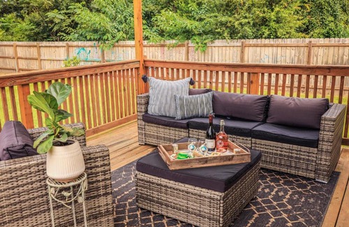 Northwest Quadrant House | Sleeps 10! Minutes to Parris Island & Downtown