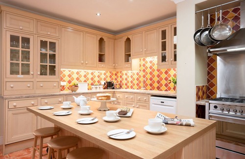 Coylumbridge House | Sleeps 12 in 6 double bedrooms all en-suite