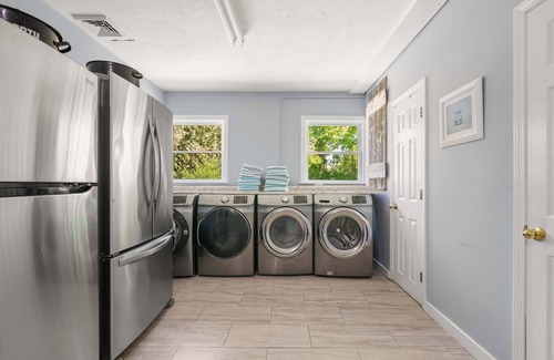 West Harwich House | Sleeps 14 Home w/Pool Great for Families!