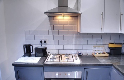 Manchester House | Sleeps 18 Lovely Mcr Home by City SuperHost