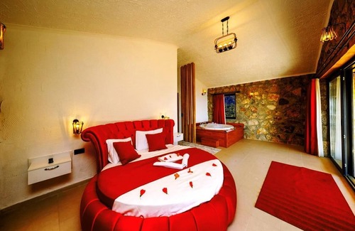 Faralya Villa | Sleeps 2, Villa with Heated Pool - AWZ 273
