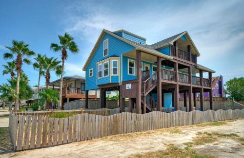 Leeward Sands House | Sleeps 22 2 Homes w Private Pool Game Room Nature Views 7 BDR AvantStay