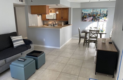Central Sarasota Condo | Sleeps 4-Close to Downtown, Beaches & Airport/Ground Floor Unit