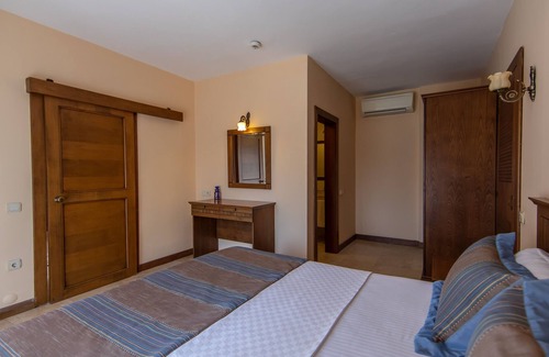 Yaliciftlik Apartment | Sleeps 4, Family-Friendly Apartment - AWZ 305