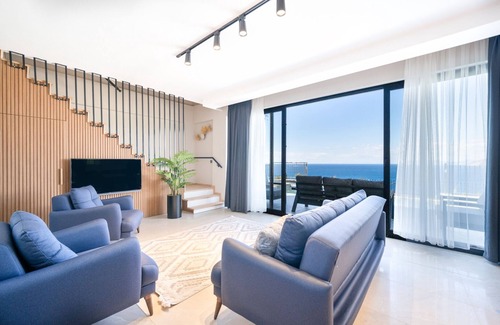 Faralya Villa | Sleeps 4, Villa with Seaview - AWZ 270
