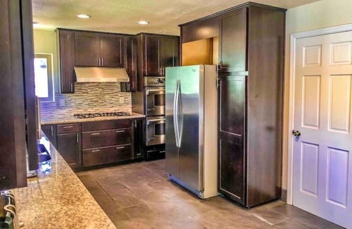 Skyland House | Sleeps 6 - 3 bedrooms 3 .5 bathrooms
