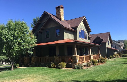 Eagle House | Sleeps 6 comfortable, cozy special Winter Lodge, a Summer Heaven fully furnished
