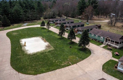 Neillsville Cabin | Sleeps 6, Fully Furnished, On-site Dining & Fun.