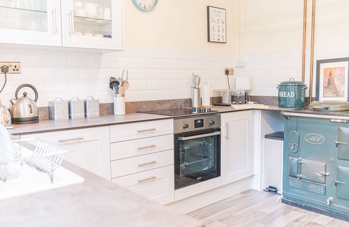 Satterthwaite Cottage | Sleeps 6 guests in 3 bedrooms