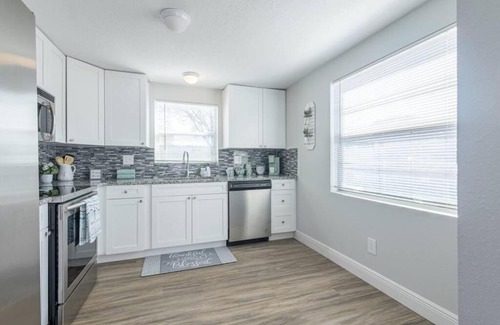 Bearss Plaza House | Sleeps 6 Hot Tub Newly Remodeled Fenced Yard