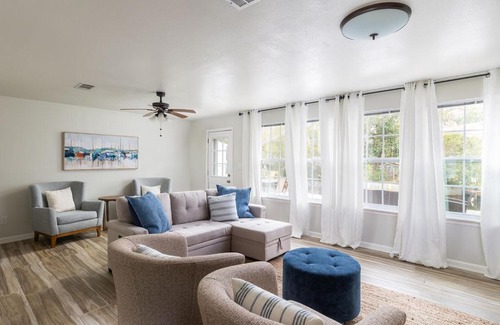 Florida Panhandle House | Sleeps 6 - Water Front Home Close to the Beach and Downtown and Pensacola