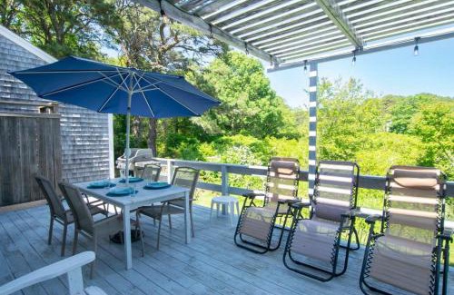 East Orleans House | Sleeps 8 Minutes to Nauset Beach