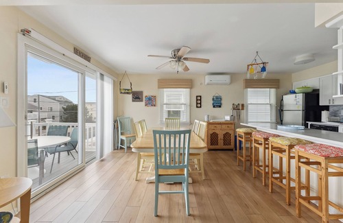 Sea Isle City House | Sleeps 9 on Central Avenue