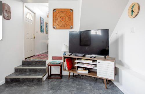 Harbert Apartment | Sleepy Owl Chalet