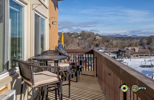 Basye Condo | Slippery Slope (#231) | Ski/Bike/Golf | On ski slope | Triple-decker bunk beds!