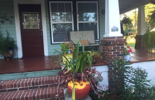 Tallahassee House | Sloane's Garden Home - Downtown-Executive Home