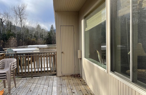 Carrabassett Valley Condo | Slope side, Cozy ski in/out Sugarloaf Condo