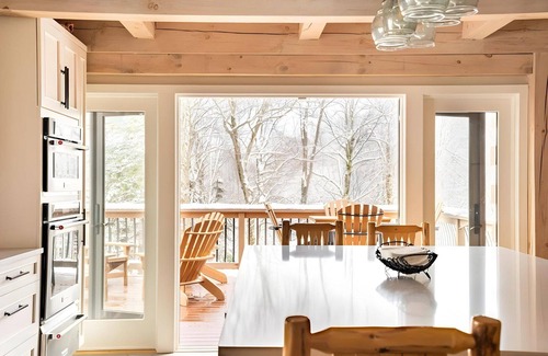 Central Vermont- Killington House | Slopeside Estate Luxurious Home in Killington - Ski On Ski Off, Hot Tub, Private Shuttle