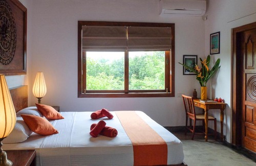Tangalle Bed & Breakfast | SLOW - Villa & Café
