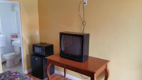 Merced Hotel | Slumber Motel