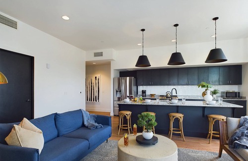 Berry Hill House | Sly Fox-Private Balcony-12 South
