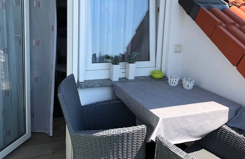 Ludwigshafen Apartment | Small apartment with lake view, balcony and Wi-Fi