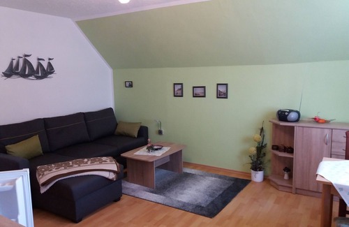 Wieck auf dem Darss Apartment | Small apartment II - between Boddstedter Bodden and beautiful green meadows