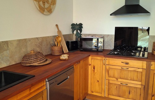 Lancon-Provence House | Small Balinese house with all comforts. Romanticism, well-being, escape.