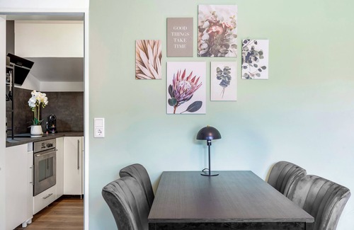 Wilhelmshaven Apartment | Small but nice - cottage in the countryside on the shore