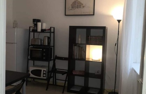 Secteur 2 Apartment | Small, cozy apartment