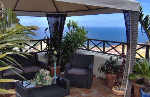 El Guincho Apartment | Small economic studio (15 m²) with sea view for young people